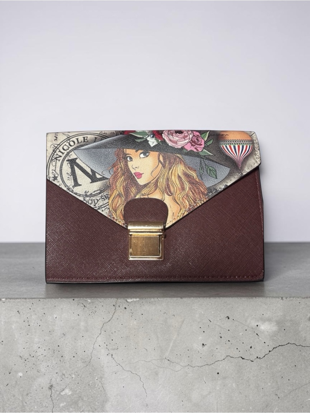 Nicole Lee Vivian Dreams Paris clutch,